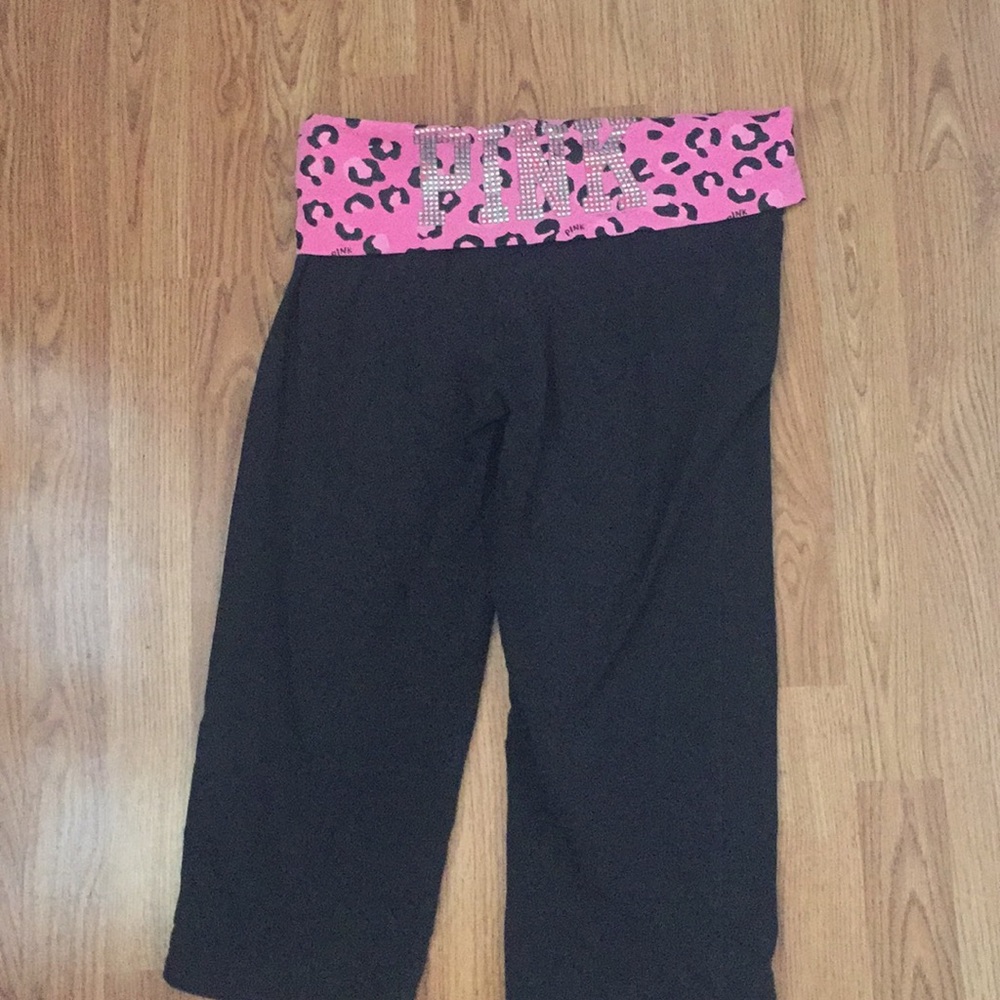Victoria’s Secret PINK yoga capris